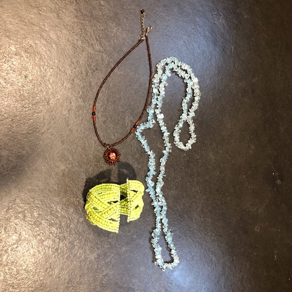 Scarf with coordinating jewelry bundle - Picture 3 of 6